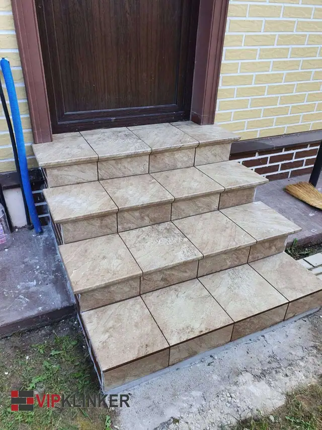 Фронтальная клинкерная ступень простая Paradyz Mattone Pietra Beige, 300*300*11 мм, изображение из исходного каталога 1